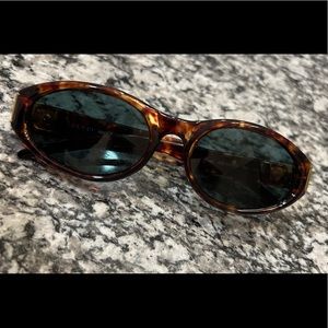 Vintage Gucci tortoise shell sunglasses